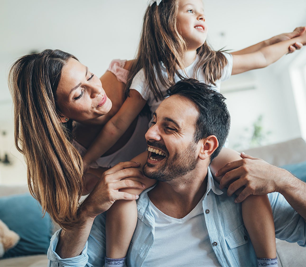 familia-feliz-ecossistema-multicare-Desktop