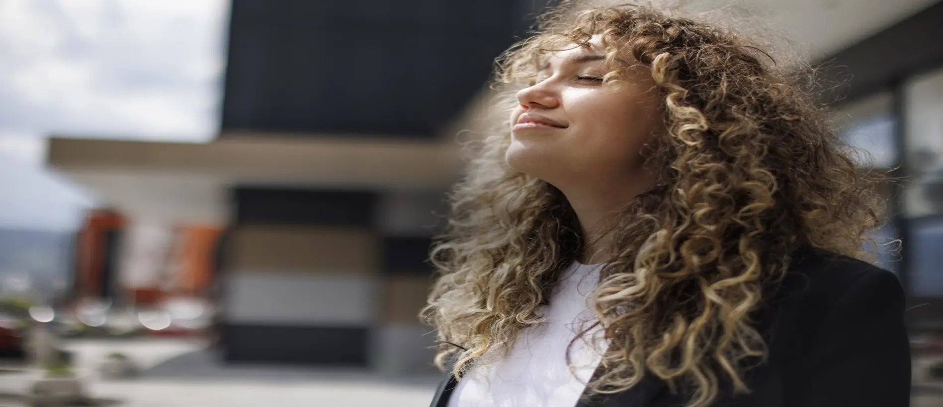 mulher-ao-sol-programa-cessacao-tabagica